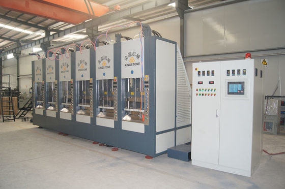 8 estaciones calzan la única cadena de producción de fabricación de máquina para el deslizador/las sandalias/las botas de EVA