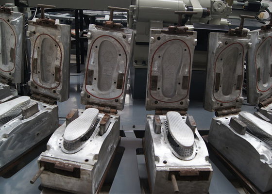 Equipo de fabricación de calzado de PVC Inyección rotativa de servomotor de 24 estaciones