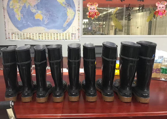 PVC Gumboots de 2 colores/bota de lluvia que hace equipo la estación rotatoria 12